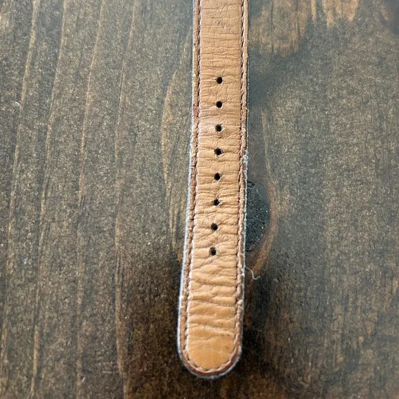 Vintage Lorus Mickey Mouse Musical Watch Gold Tone Disney V422-0010 Tan Leather - Picture 3 of 7